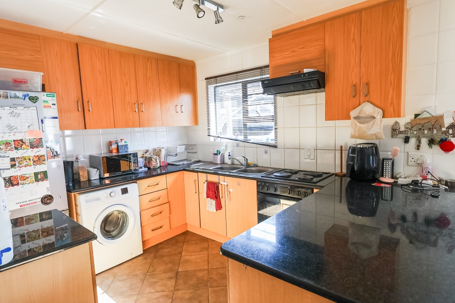 2 Bedroom Property for Sale in Sunnyridge Eastern Cape